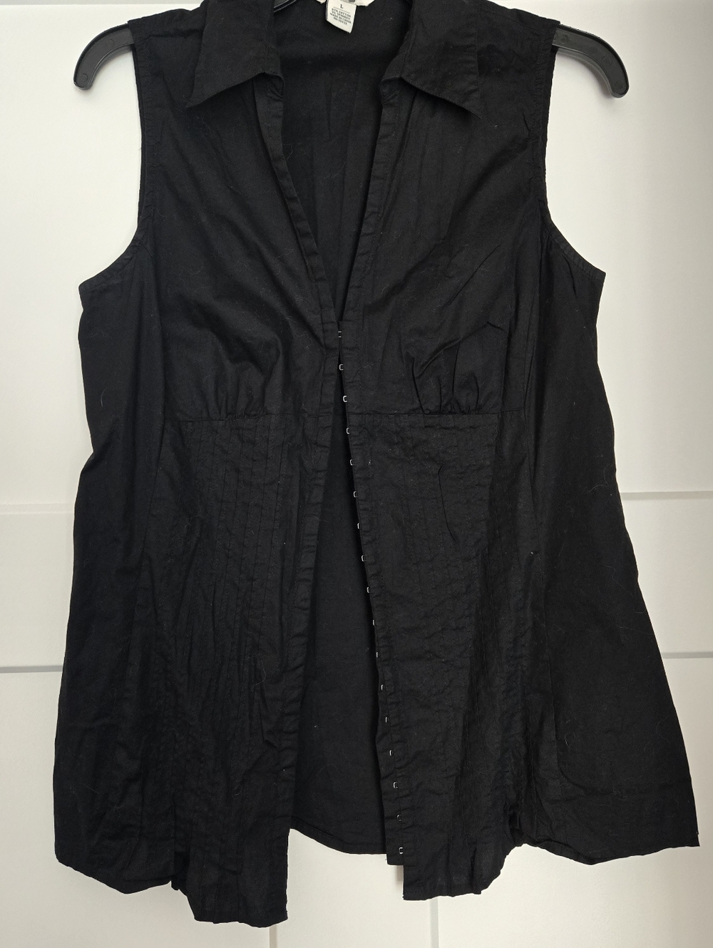 WHBM Sleeveless Black Button-Front Blouse